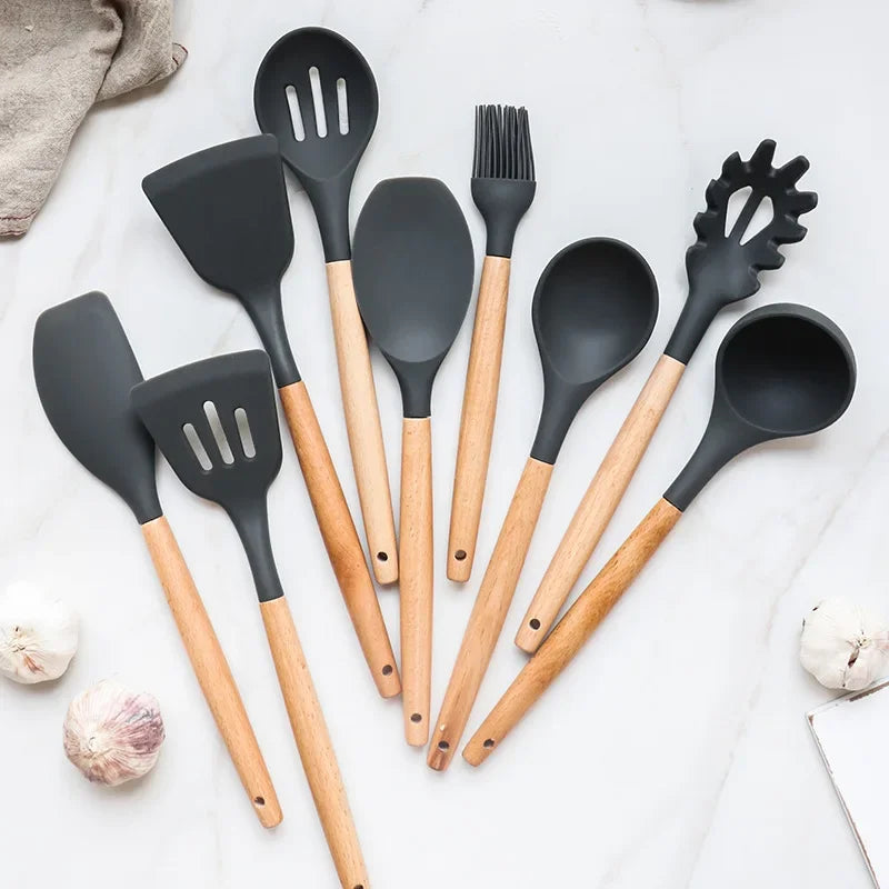 12-Piece Silicone Kitchen Utensils Set with Wooden Handles and Storage Bucket – Non-Stick Spatulas, Spoons, and Cooking Tools